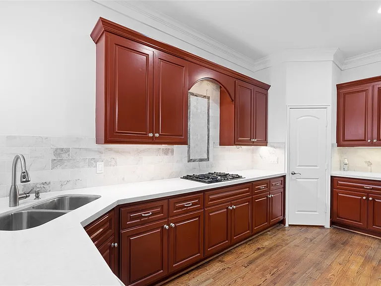 3006 McCulloch Cir — Photo 8