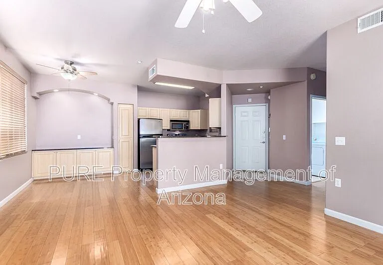 5303 N 7th St #324 — Photo 4