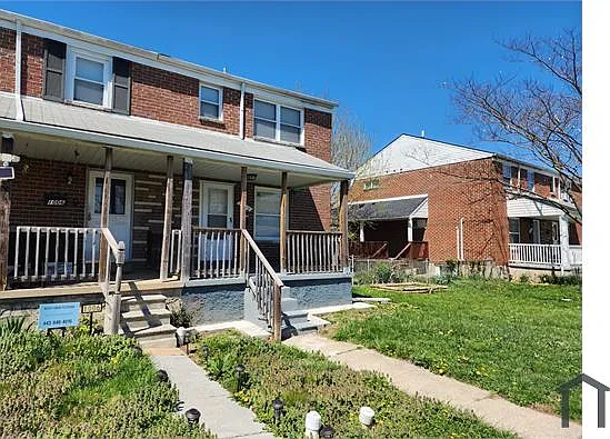1008 Foxridge Ln — Photo 1