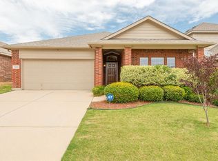 7456 Maroon Dr, Fort Worth, TX 76120