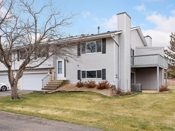2839 Wimbledon Rdg, Woodbury, MN 55125