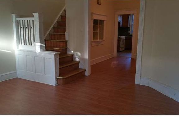 3rd image of 4345 N Franklin St