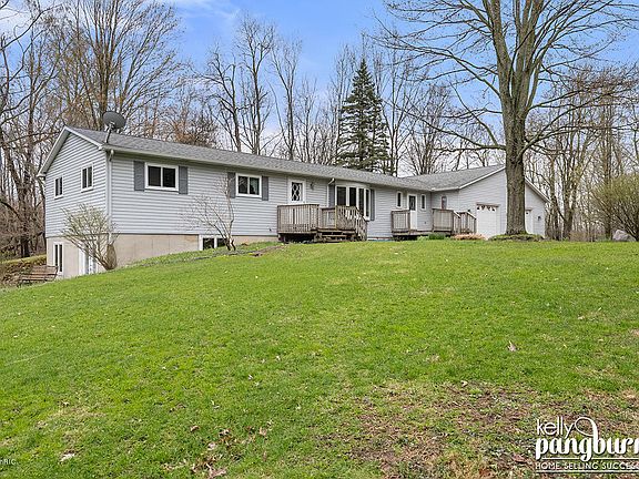 2nd image of 1110 Fero Ave NE