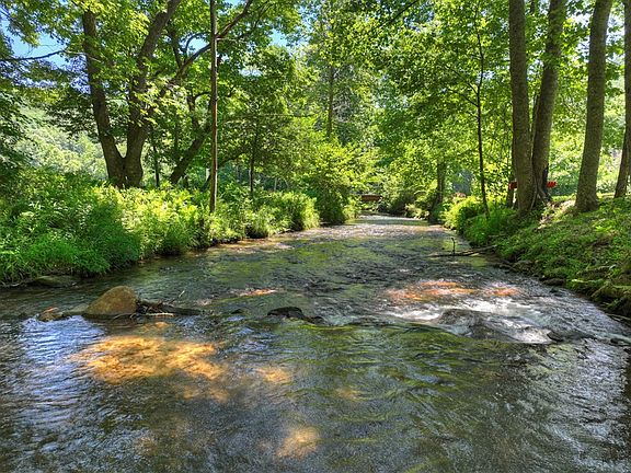 3rd image of 2628 Big Creek Rd
