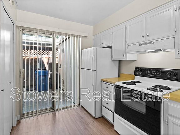5th image of 433 Garden Creek Pl