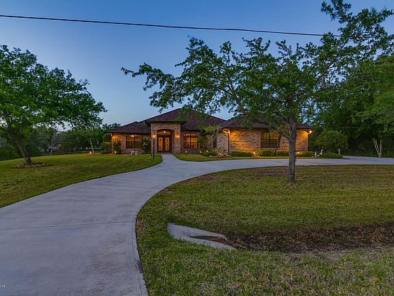 3rd image of 4322 Ligustrum Dr