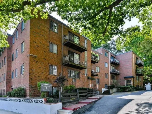 171 South St, Jamaica Plain, MA 02130