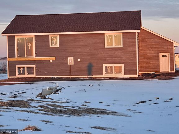 4th image of 754 190th St