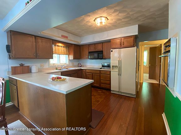 5th image of 2146 Riverwood Dr