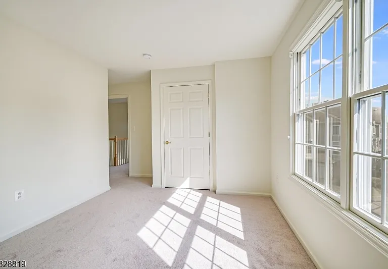 103 Crown Ct — Photo 21