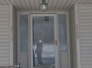 3505 Ridgecliffe Dr, Flint, MI 48532