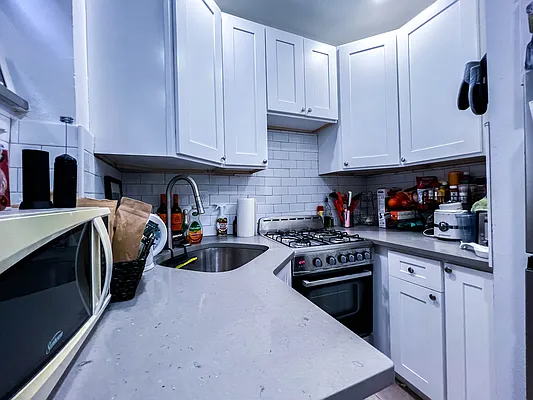 Rented by Voro New York | media 50