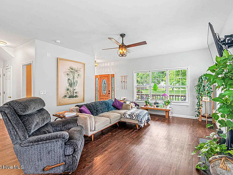 609 Riva Ridge Rd — Photo 8