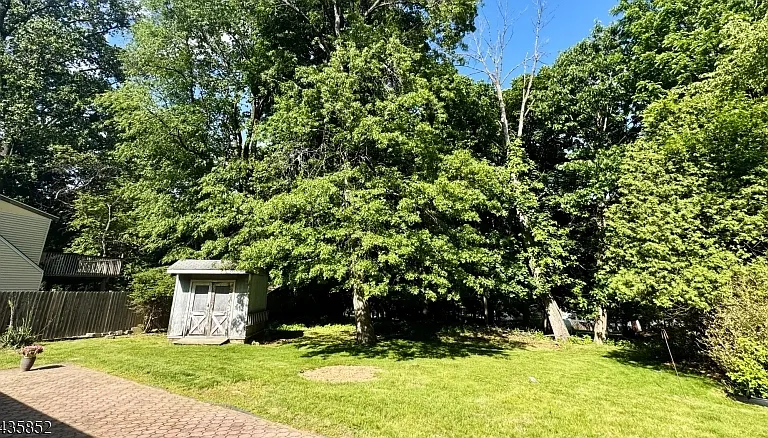 15 Nestro Rd — Photo 10