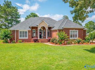 386 Wilson Cir, Gadsden, AL 35901