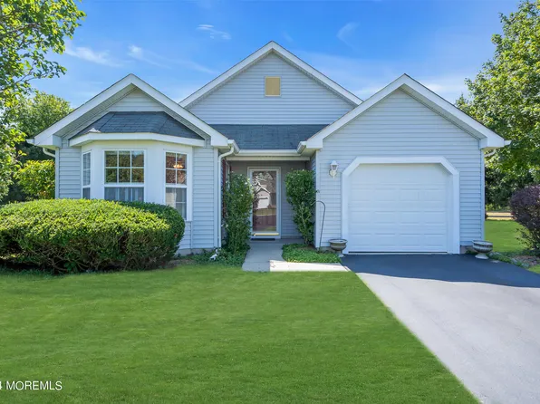 5 Springer Court, Whiting, NJ 08759