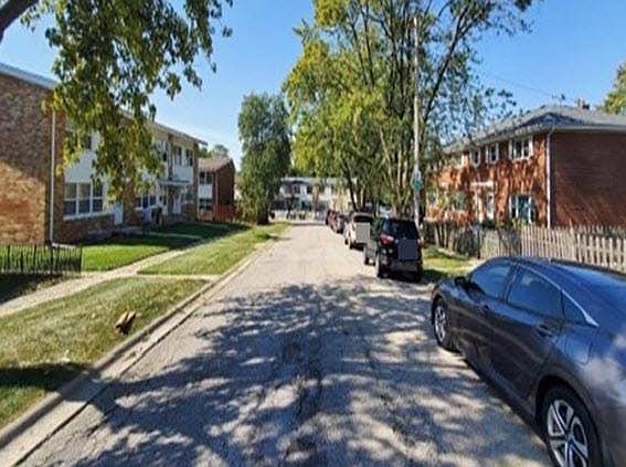 2nd image of 563 Lynn Ct