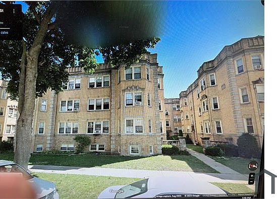4th image of 6423 N Richmond St APT 1N