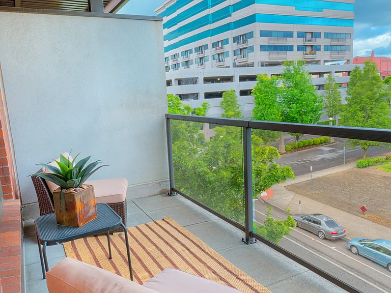 Heritage Place Condos — Photo 18