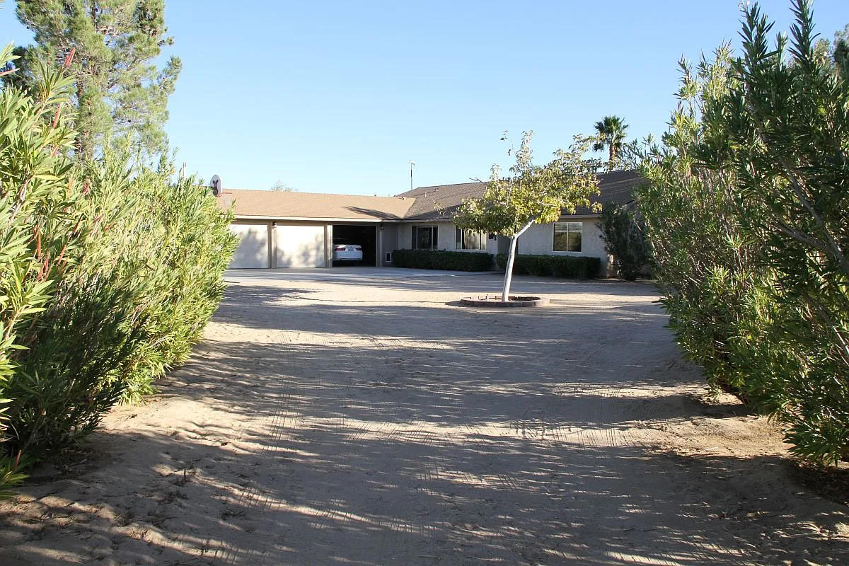 222 N Mirage St photo 1