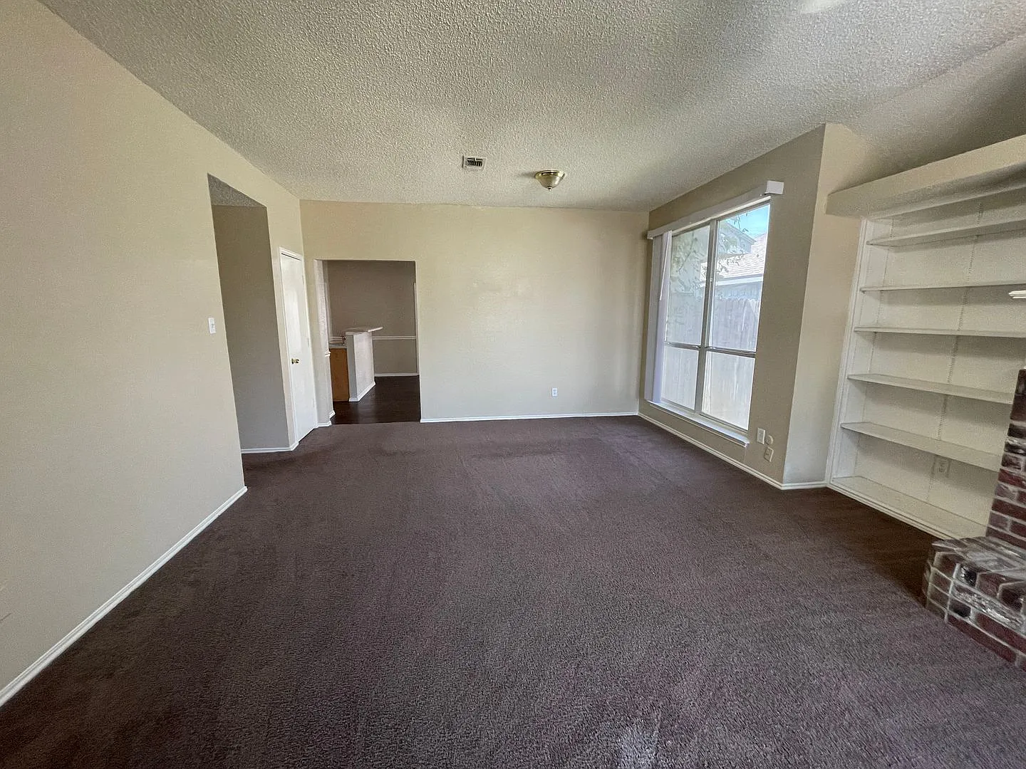 Mesquite 4 Bedroom for Lease — Photo 2