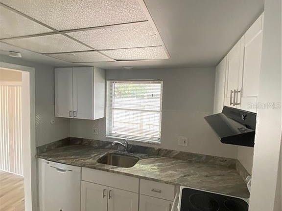 3rd image of 469 Jewel Ct