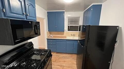 5th image of 222 Elm St