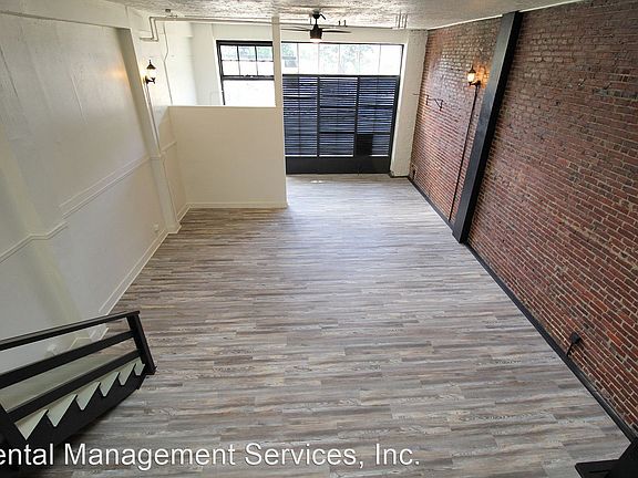 5th image of 843 N Knott St #11468951