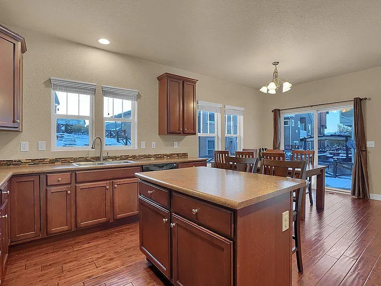 6638 Cottonwood Tree Dr — Photo 2