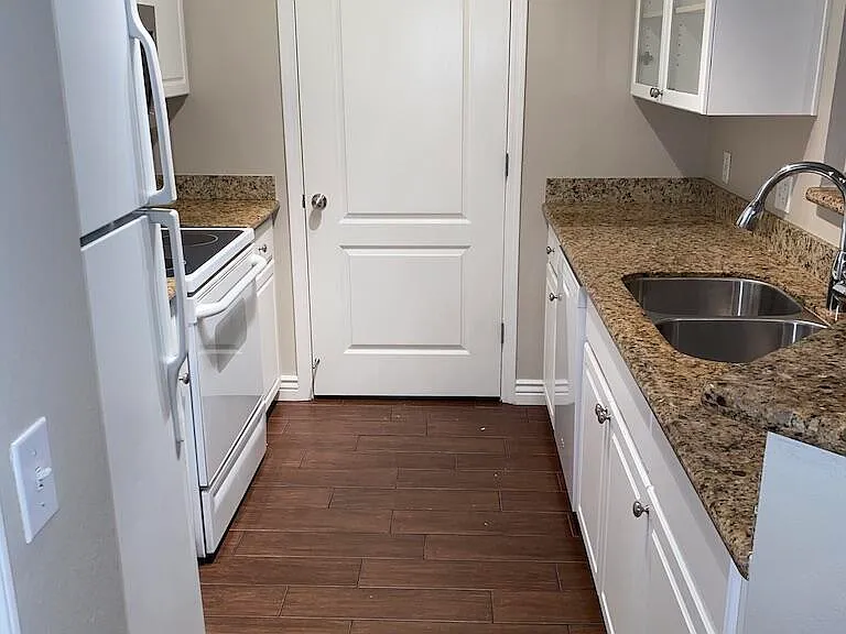 1701 E Colter St #172 — Photo 4