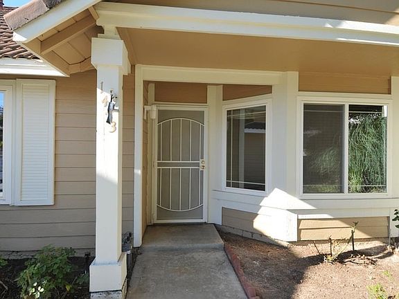 2nd image of 1443 Westmore Pl