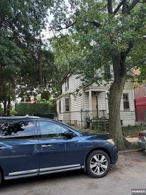 1st image of 38 Sunset Ave