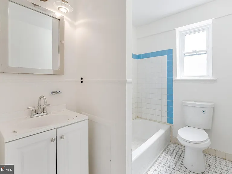 3306 Haverford Ave — Photo 19