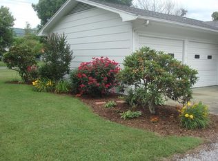 1404 Broad St, Elizabethton, TN 37643
