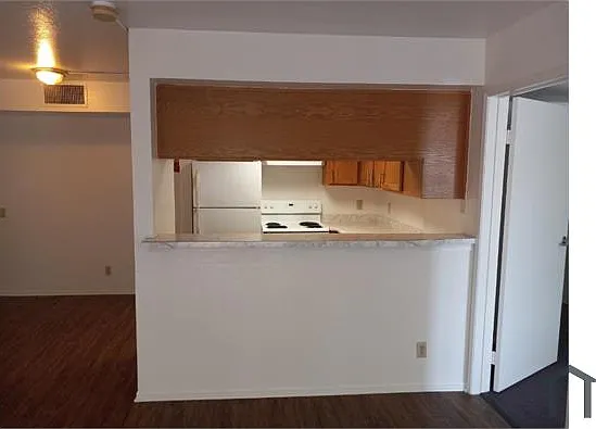 3804 Arlington Ave #211 — Photo 2