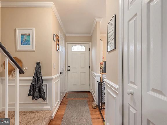 2nd image of 10715 Brice Ct