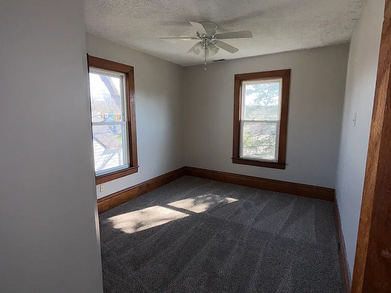 1344 S Green Rd — Photo 12