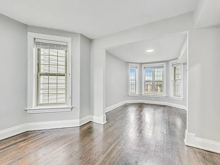 1809 N Francisco Ave #1 — Photo 5
