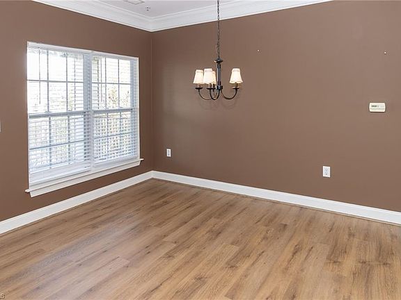 5th image of 200 Lennox Dr APT 3A