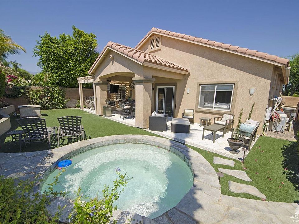 1st image of 45444 Crystal Springs Dr
