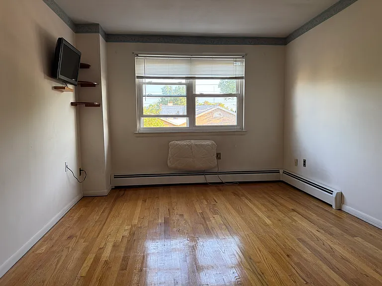 2867 Zulette Ave #2 — Photo 4