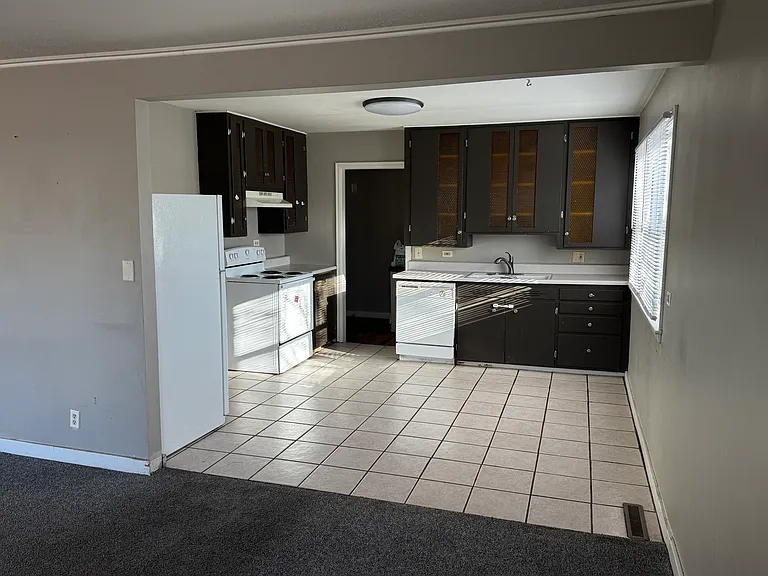 701 W 24th St #1 — Photo 20
