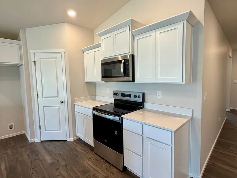 6105 Road 115 — Photo 8