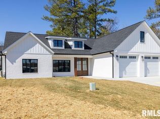 116 Shadow Pine Ln, Paducah, KY 42001
