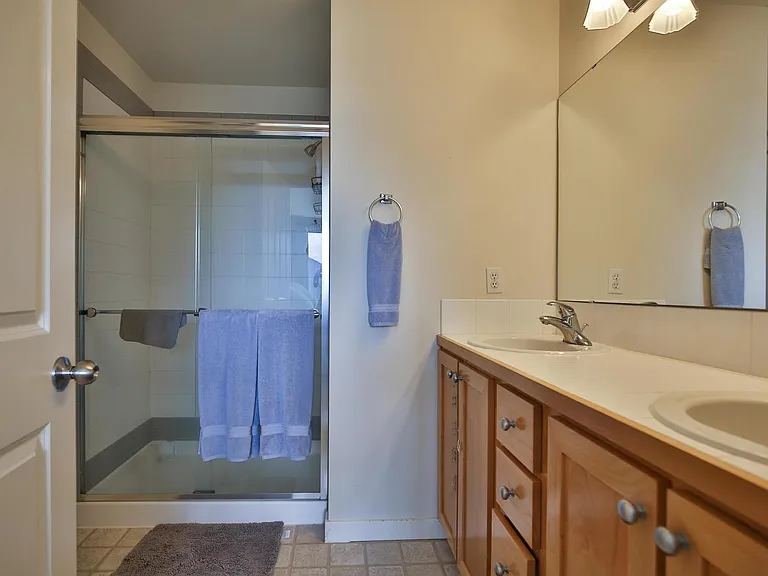 23120 SE Black Nugget Rd #R5 — Photo 20