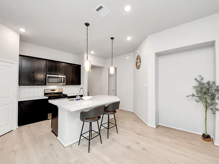 20755 Sunseed Dr — Photo 7
