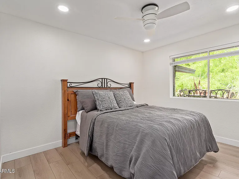 1347 W Lobo Ave — Photo 20