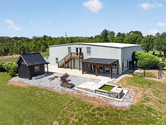 2nd image of 409 Turner Rd