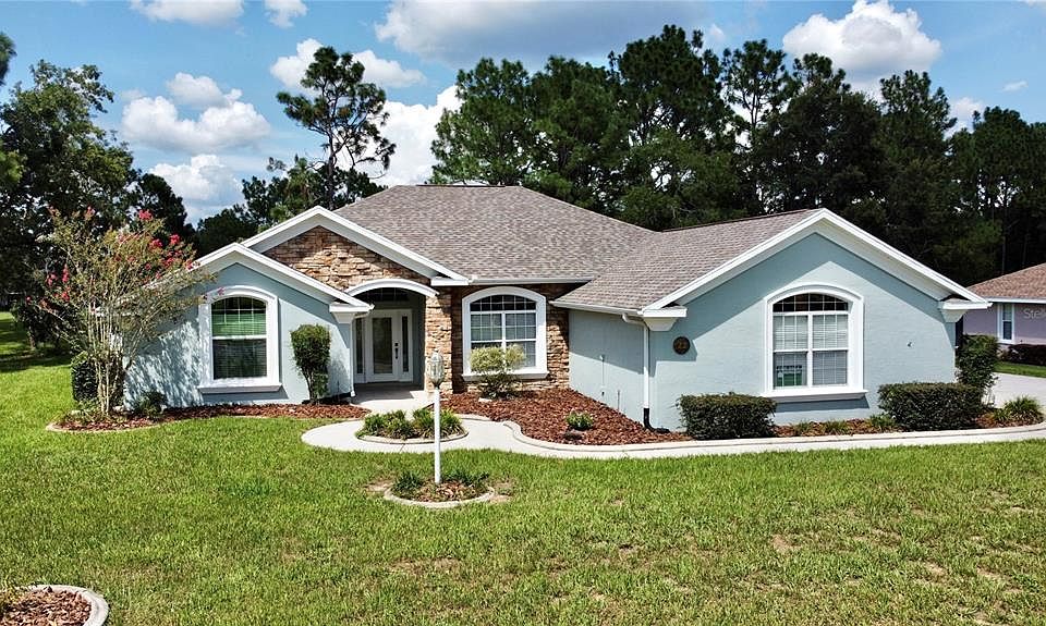 1st image of 22 Lake Diamond Blvd