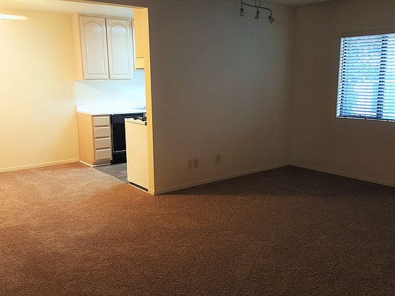 2nd image of 4522 Murietta Ave APT 9